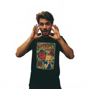 T-Shirt / Spencer's Satanic Panic / Large / New